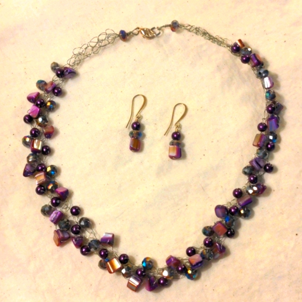 Beaded necklace & earrings